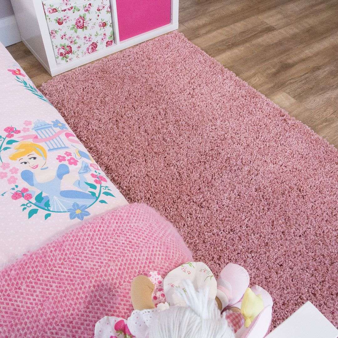 Blush Pink Shaggy Rug - Image 4