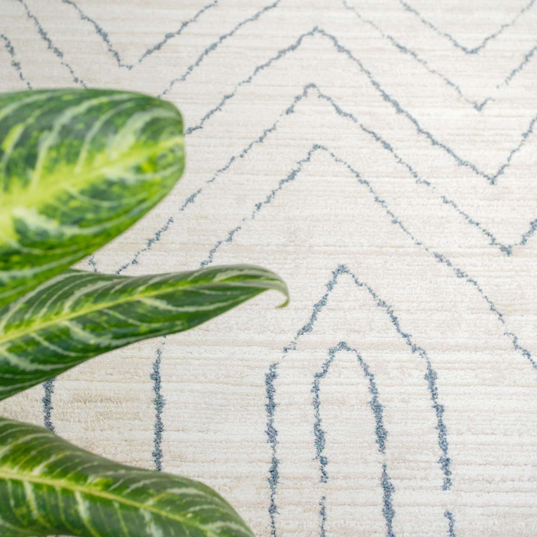 Cosy Soft Chevron Beige Moroccan Berber Bedroom Rug - Carlos - Image 4