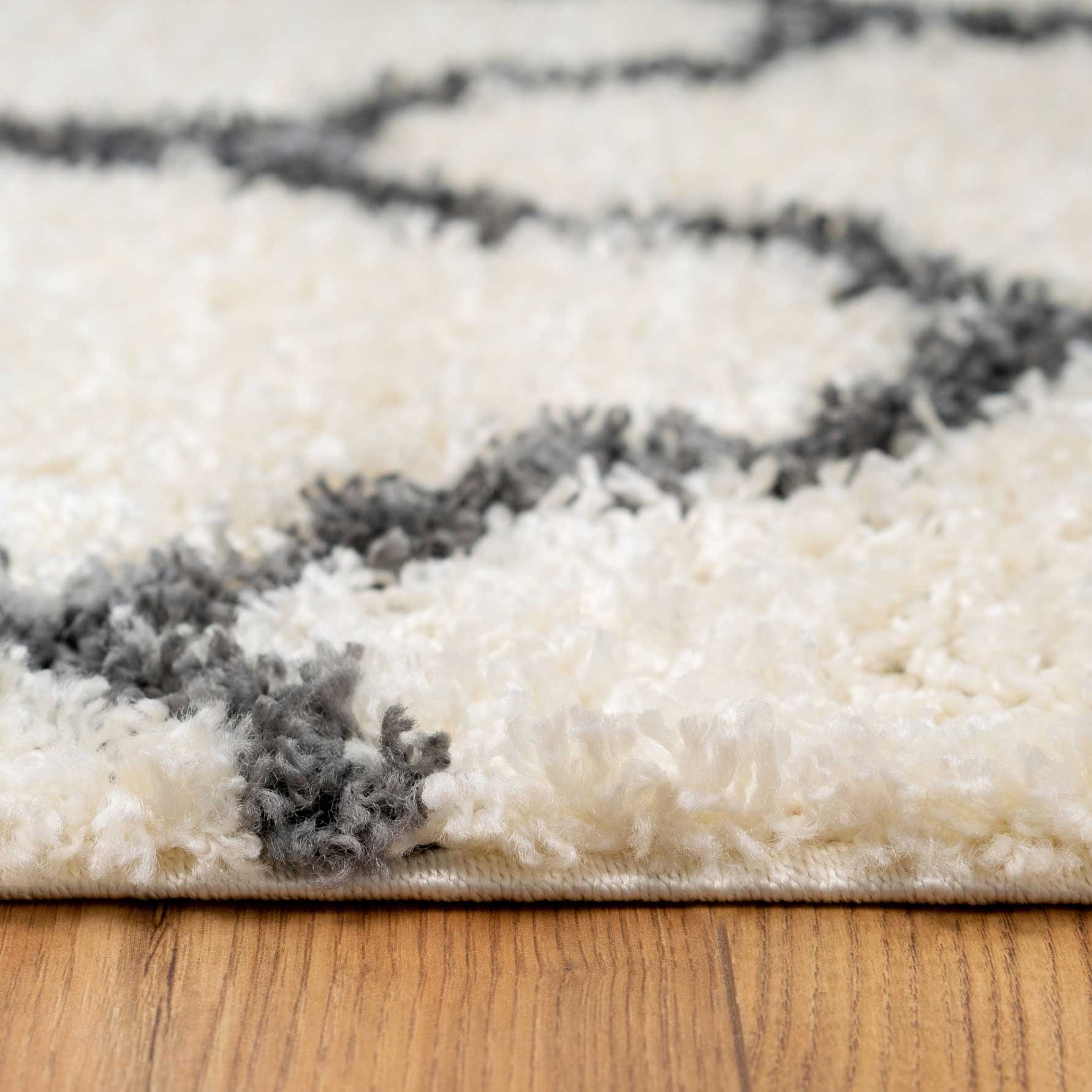 Cream Moroccan Trellis Shaggy Rug - Image 6