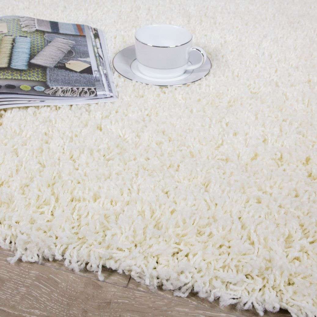 Cream Shaggy Rug - Image 4