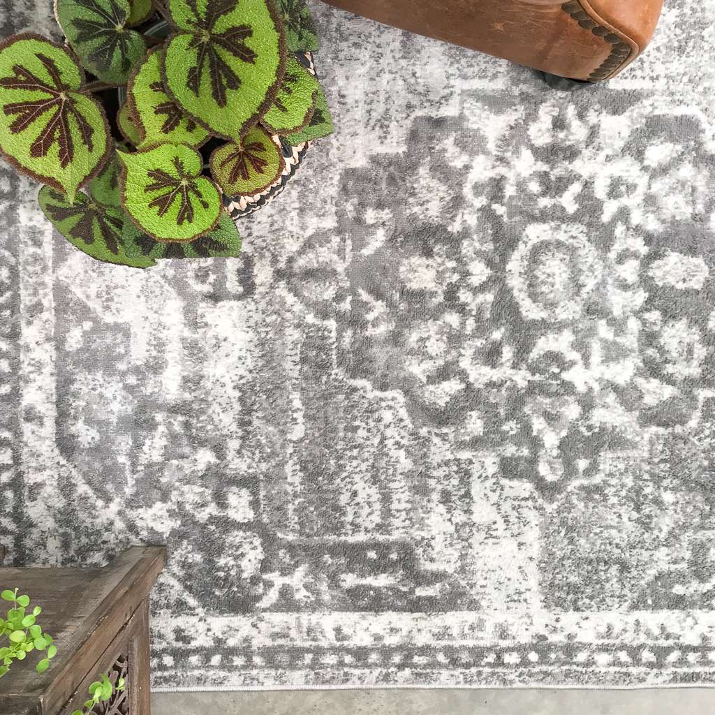 Faded Distressed Grey Oriental Pattern Rug - Demelza - Image 3