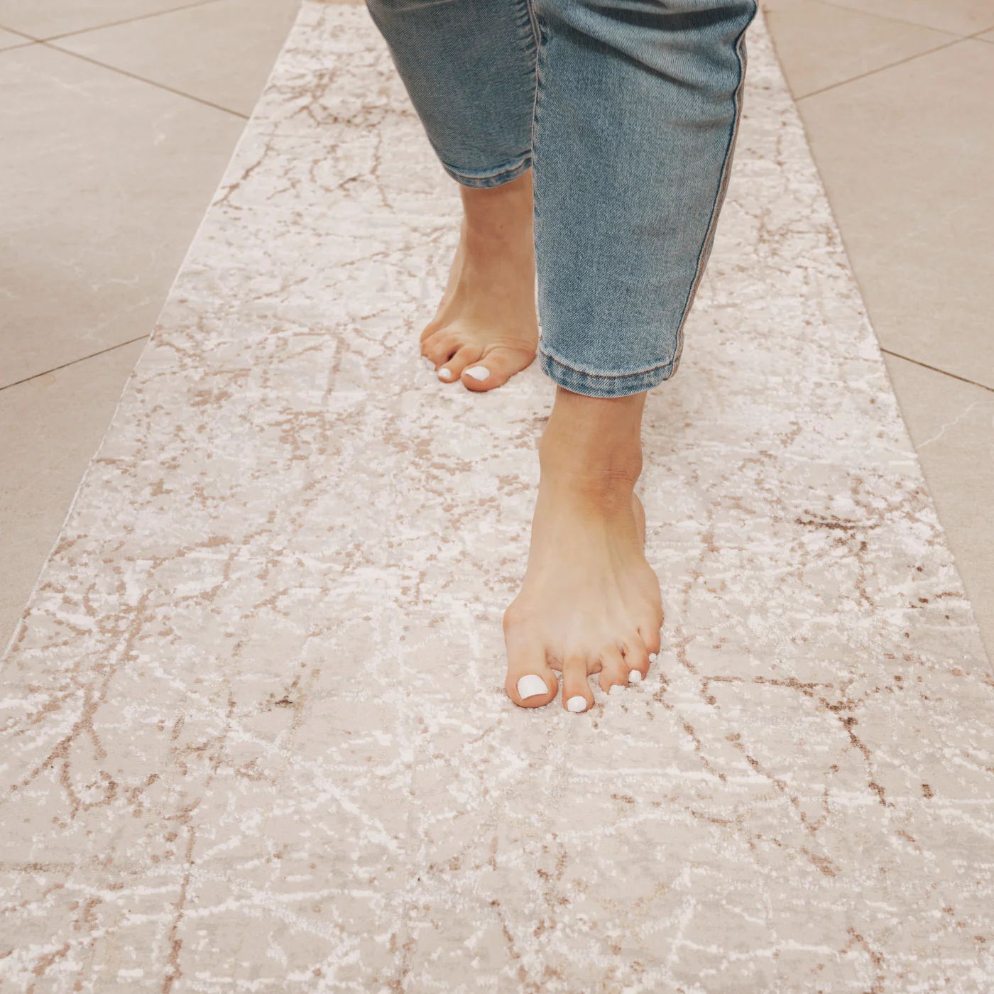 Marble Effect Lustre Rug - Ori - Image 5
