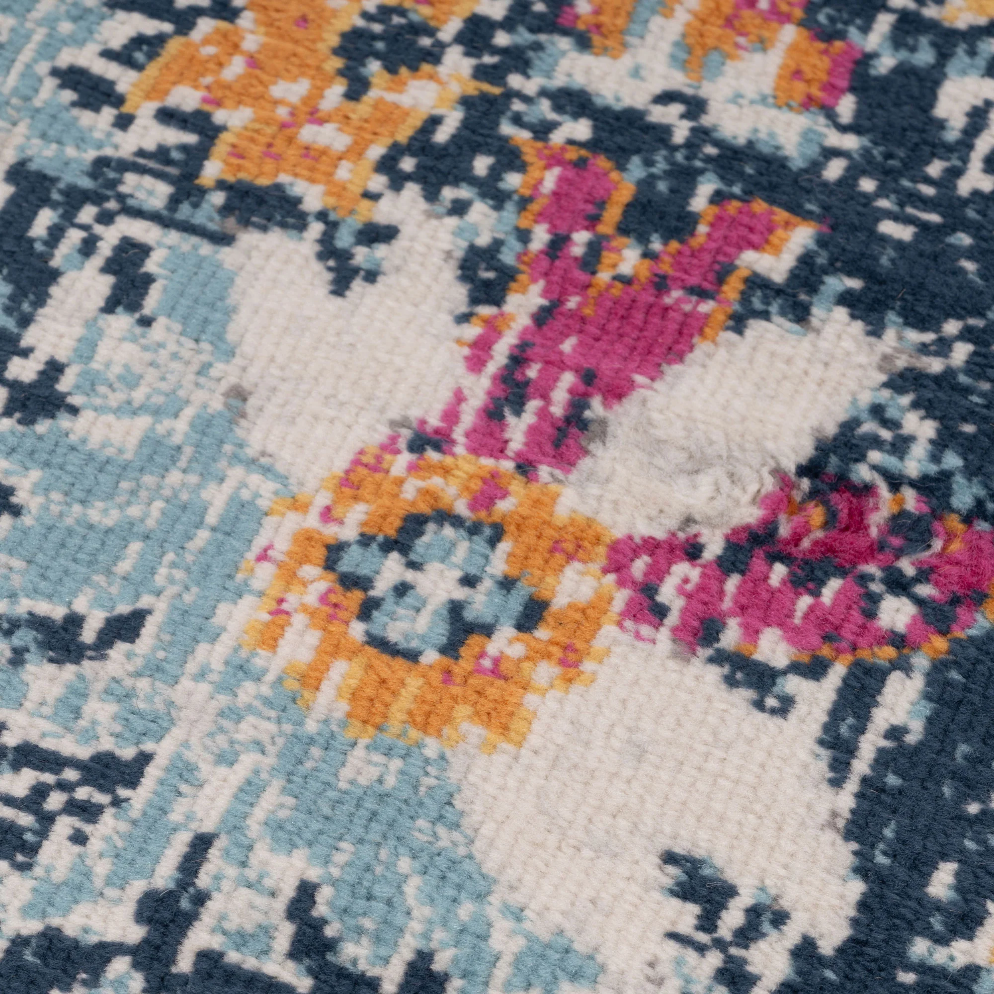 Multicolour Medallion Area Rug - Image 6