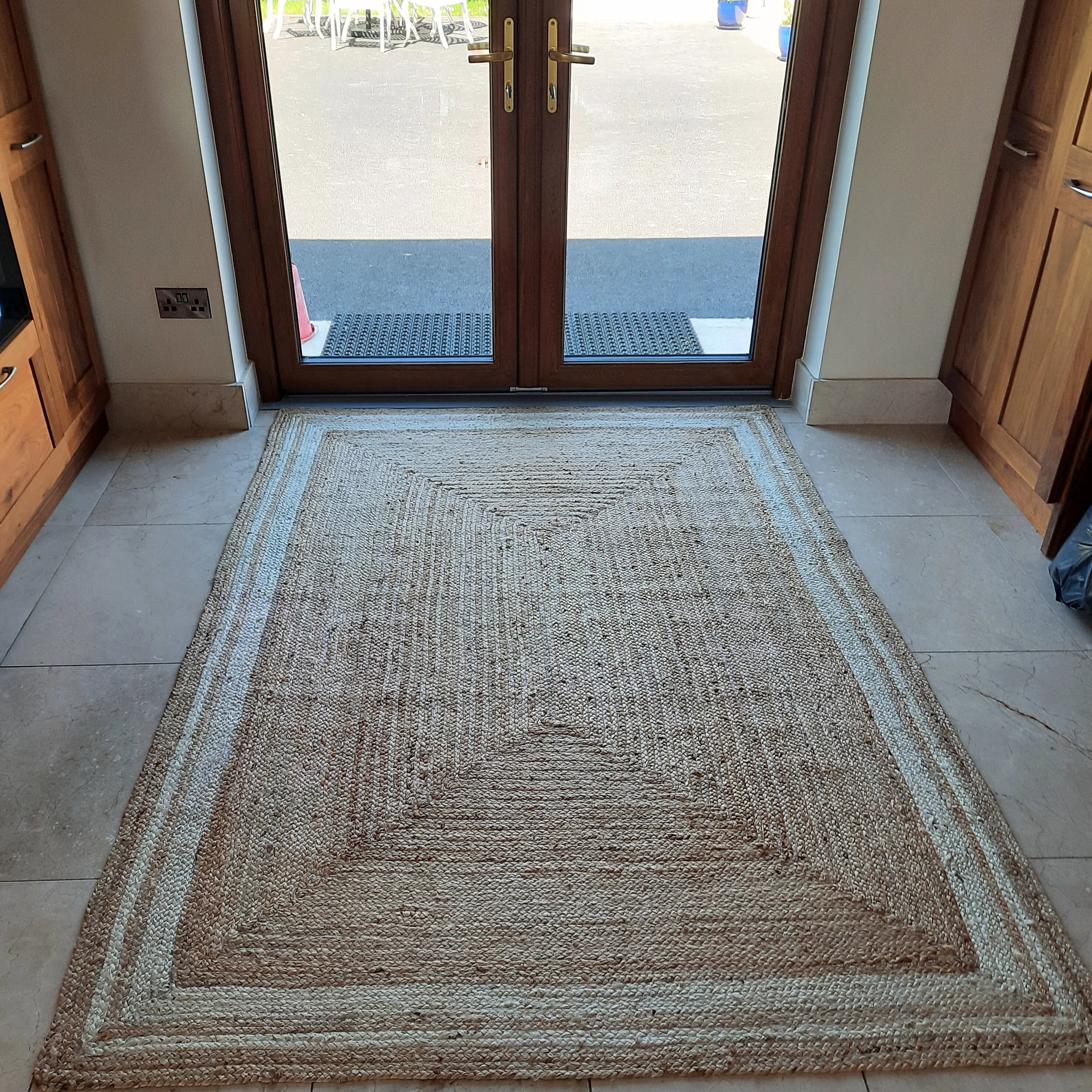 Natural Bordered Jute Rug - Laurel - Image 11
