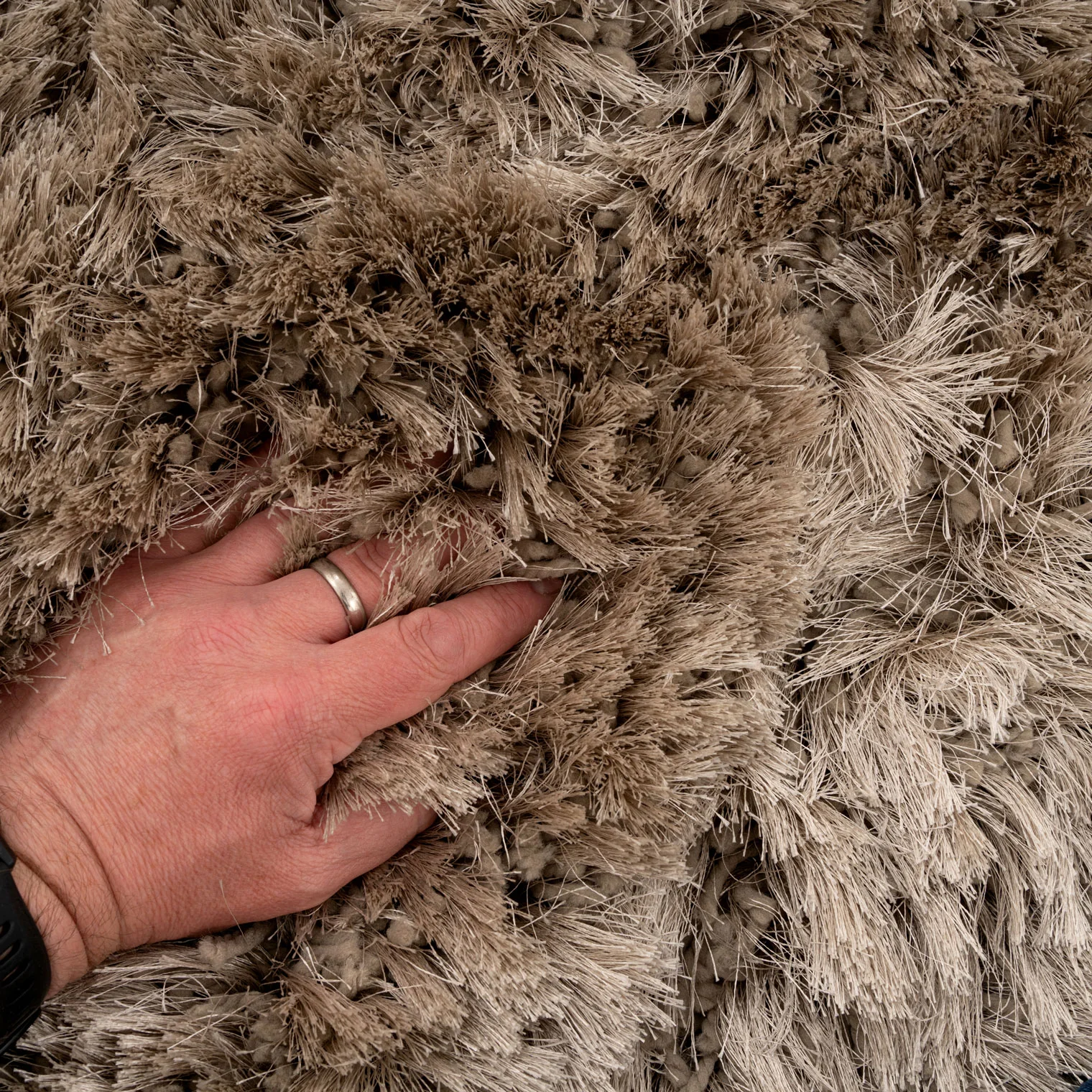 Plush Soft Greige Shaggy Rug - Zia - Image 7