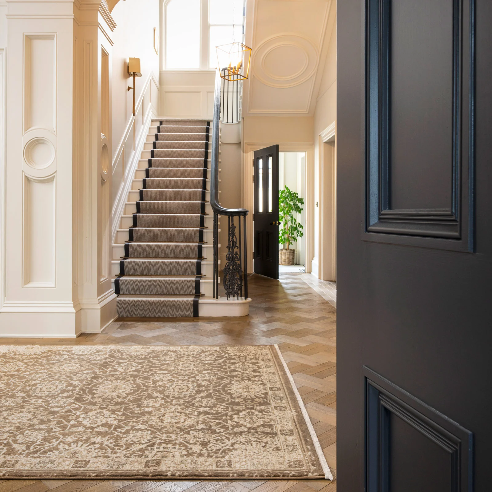Plush Traditional Brown Rug - Sarina - Image 3