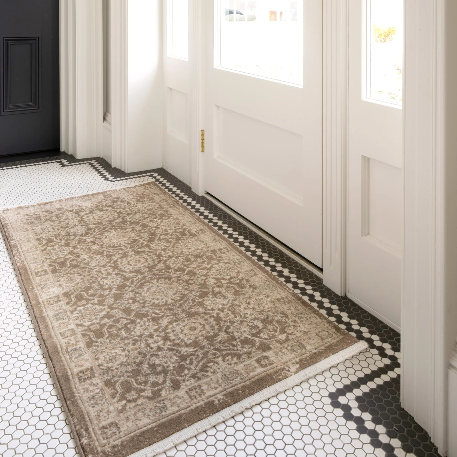 Plush Traditional Brown Rug - Sarina - Image 5