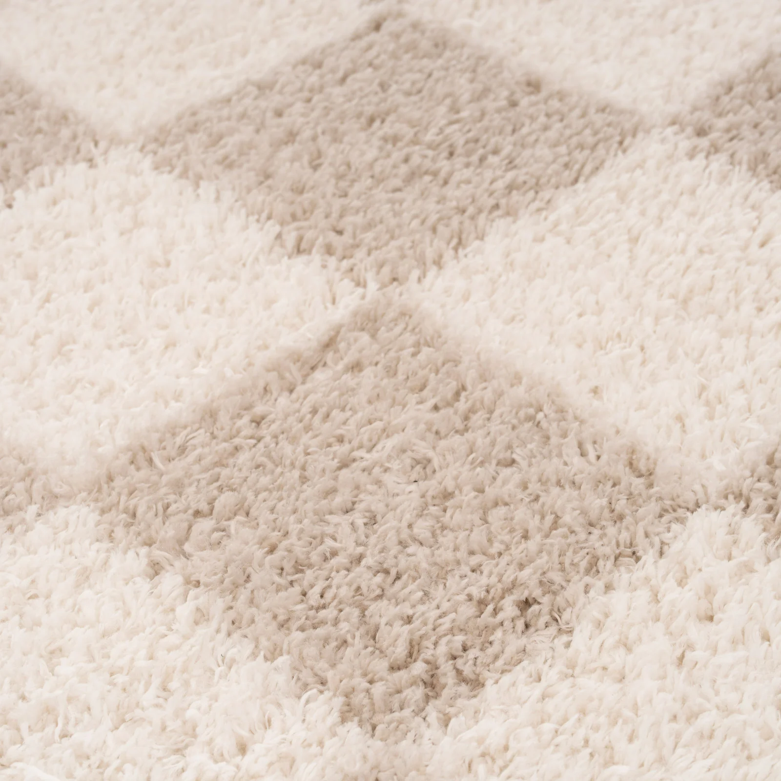 Soft Beige Checkerboard Shaggy Runner - Konnie - Image 3