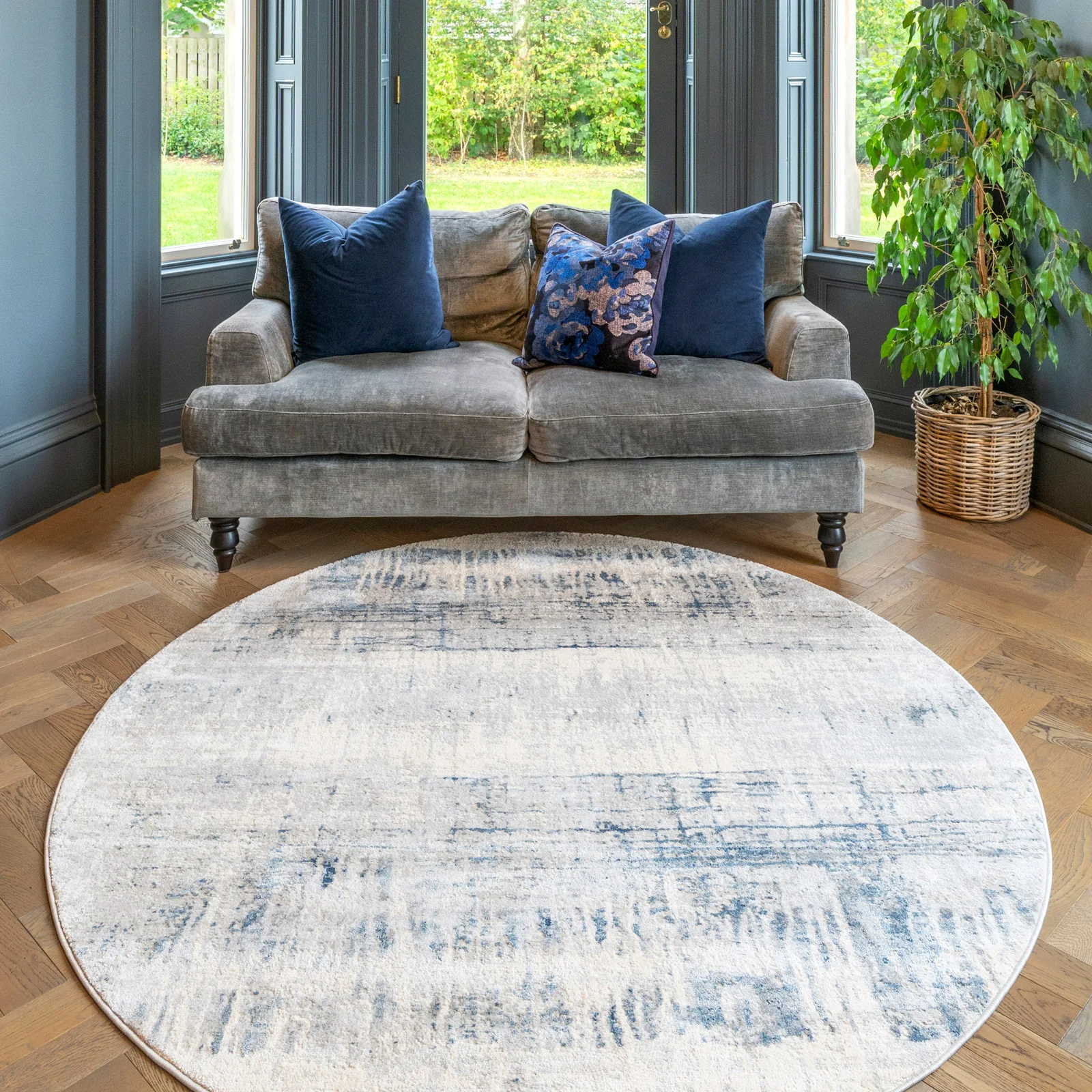 Soft Blue Abstract Circle Rug - Bedtime - Image 2
