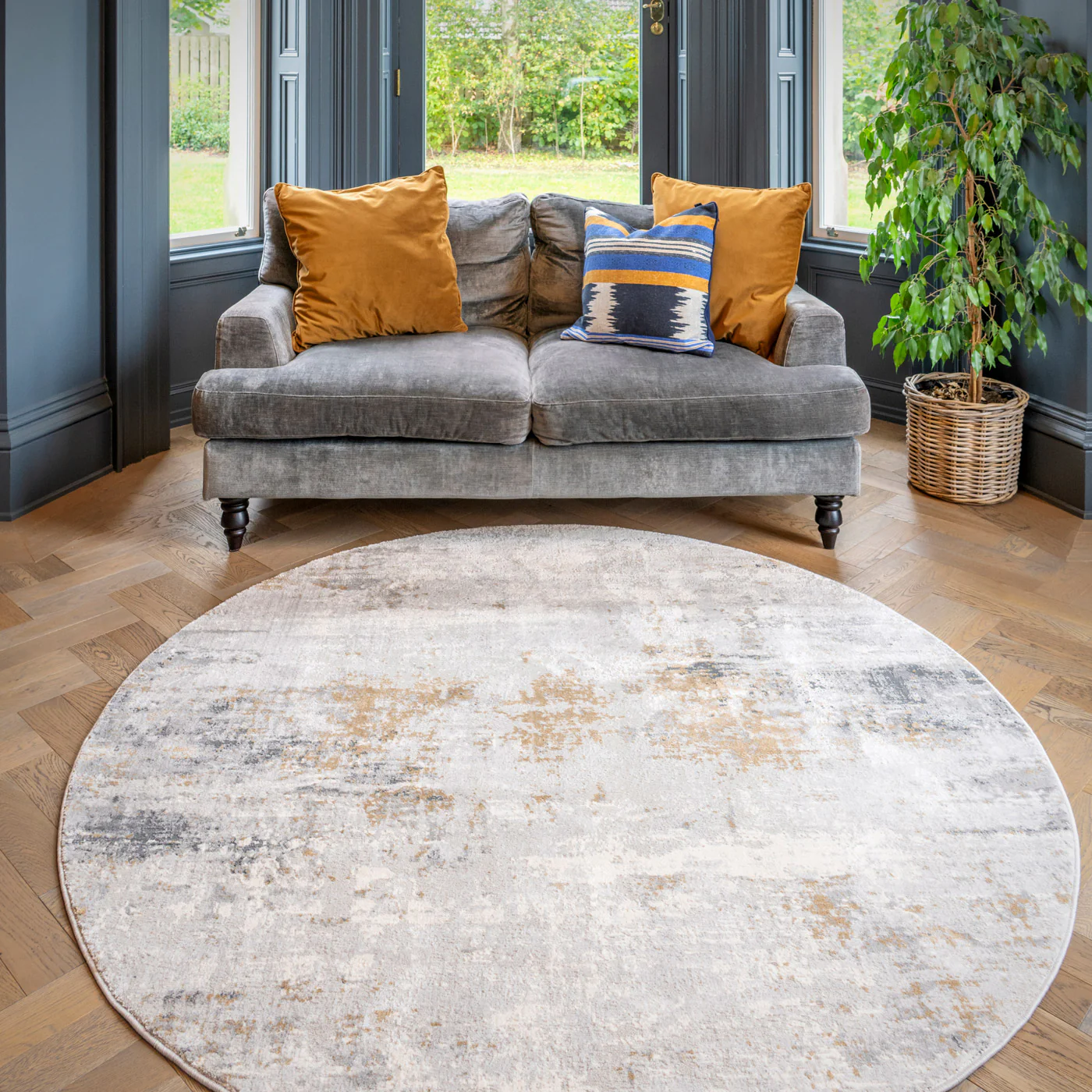 Soft Grey Gold Abstract Circle Rug - Moonshine - Image 2