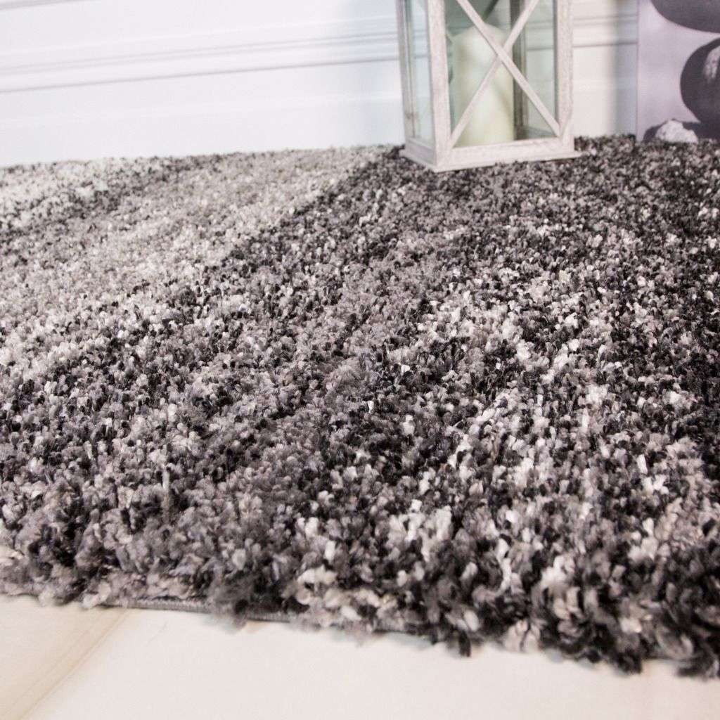 Super Soft Black Stripe Shaggy Bedroom Rug - Image 3