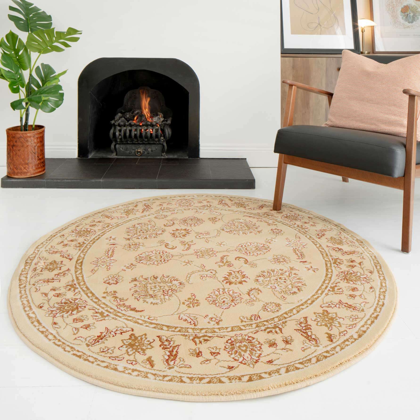 Traditional Cream Motif Bordered Rug - Dana - Image 4