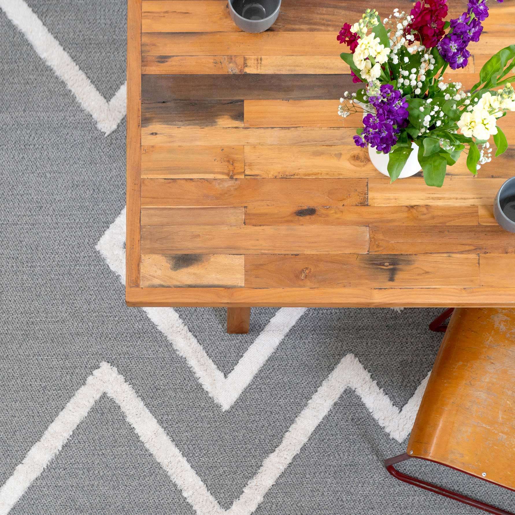 Tufted Grey Geometric Sustainable Rug - Image 4